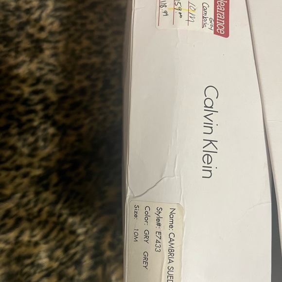 Calvin Klein Grey Suede Boot. Used/Like New Size 10 M - Picture 4 of 4
